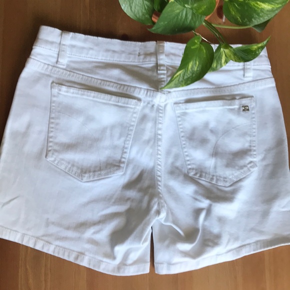 Joe’s Jeans - Great White Short - Picture 5 of 6